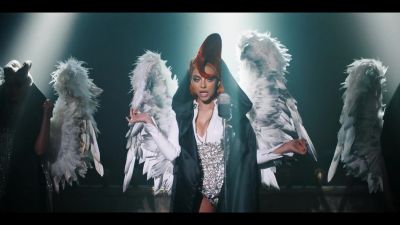 y2mate_com_-_Galantis_David_Guetta__Little_Mix__Heartbreak_Anthem_Official_Music_Video_1080p_137.jpg