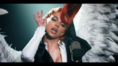 y2mate_com_-_Galantis_David_Guetta__Little_Mix__Heartbreak_Anthem_Official_Music_Video_1080p_144.jpg