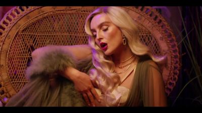 y2mate_com_-_Galantis_David_Guetta__Little_Mix__Heartbreak_Anthem_Official_Music_Video_1080p_267.jpg