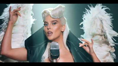 y2mate_com_-_Galantis_David_Guetta__Little_Mix__Heartbreak_Anthem_Official_Music_Video_1080p_276.jpg