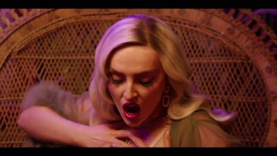 y2mate_com_-_Galantis_David_Guetta__Little_Mix__Heartbreak_Anthem_Official_Music_Video_1080p_352.jpg