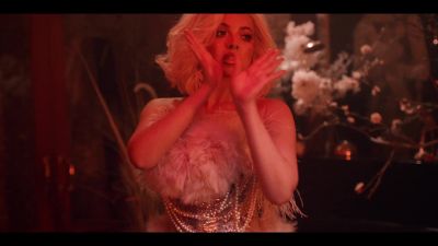 y2mate_com_-_Galantis_David_Guetta__Little_Mix__Heartbreak_Anthem_Official_Music_Video_1080p_406.jpg