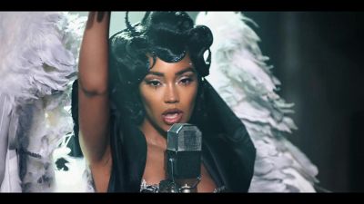 y2mate_com_-_Galantis_David_Guetta__Little_Mix__Heartbreak_Anthem_Official_Music_Video_1080p_535.jpg