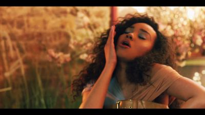 y2mate_com_-_Galantis_David_Guetta__Little_Mix__Heartbreak_Anthem_Official_Music_Video_1080p_564.jpg