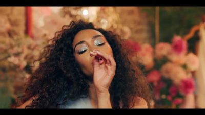 y2mate_com_-_Galantis_David_Guetta__Little_Mix__Heartbreak_Anthem_Official_Music_Video_1080p_602.jpg