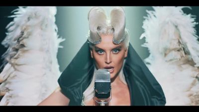 y2mate_com_-_Galantis_David_Guetta__Little_Mix__Heartbreak_Anthem_Official_Music_Video_1080p_614.jpg