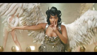 y2mate_com_-_Galantis_David_Guetta__Little_Mix__Heartbreak_Anthem_Official_Music_Video_1080p_659.jpg