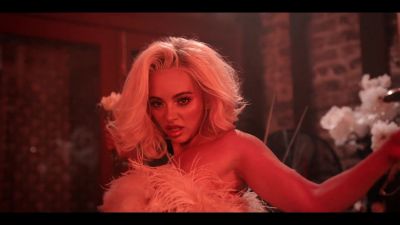 y2mate_com_-_Galantis_David_Guetta__Little_Mix__Heartbreak_Anthem_Official_Music_Video_1080p_692.jpg