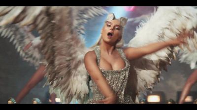 y2mate_com_-_Galantis_David_Guetta__Little_Mix__Heartbreak_Anthem_Official_Music_Video_1080p_698.jpg
