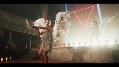 y2mate_com_-_Galantis_David_Guetta__Little_Mix__Heartbreak_Anthem_Official_Music_Video_1080p_741.jpg