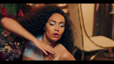 y2mate_com_-_Galantis_David_Guetta__Little_Mix__Heartbreak_Anthem_Official_Music_Video_1080p_799.jpg